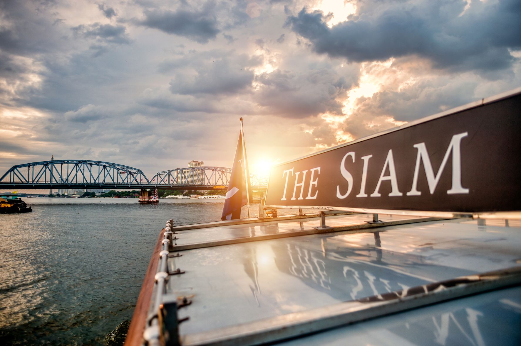 the siam mark captain luxuriate