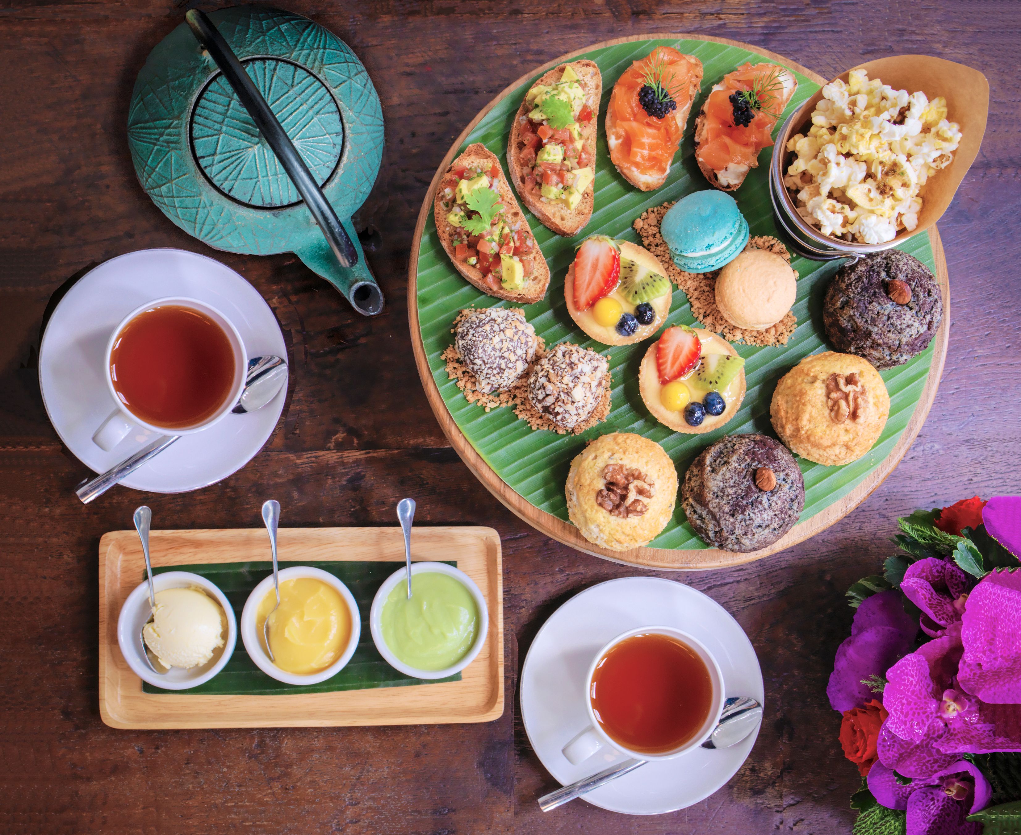 mark captain luxuriate