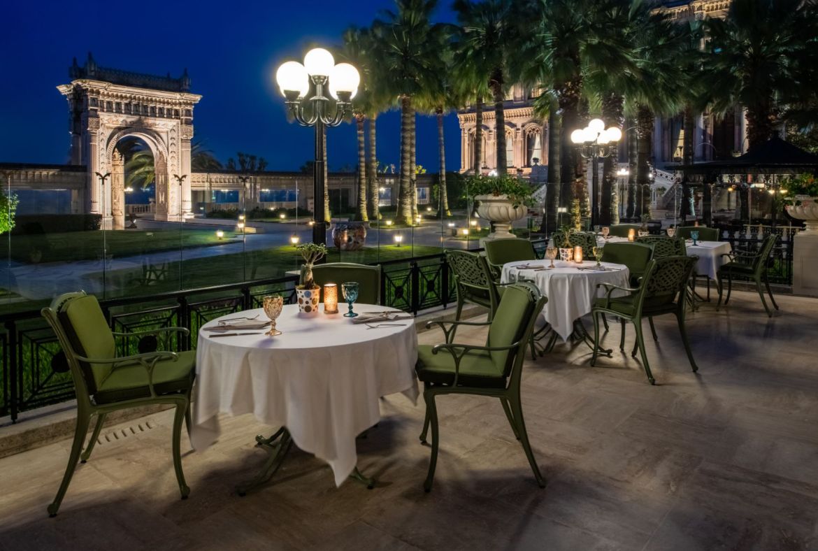 An evening at Akdeniz by Esra Muslu, Ciragan Palace Kempinski