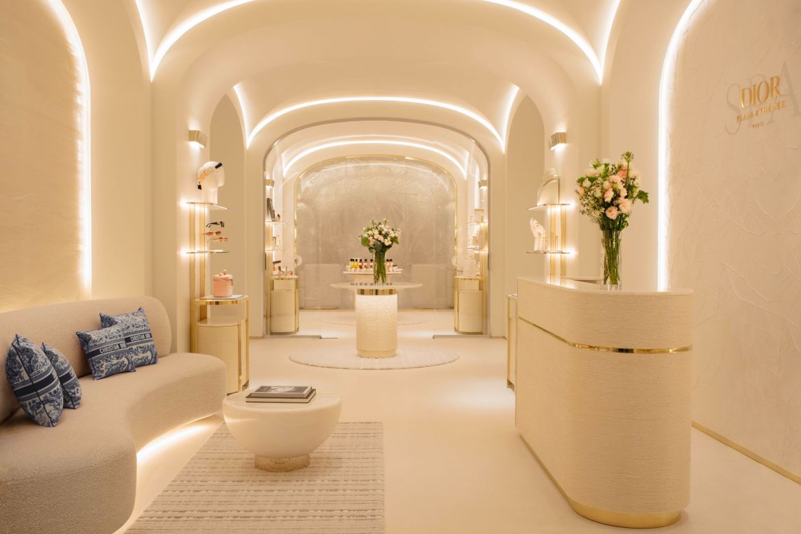 Hôtel Plaza Athénée Launches New Dior Spa