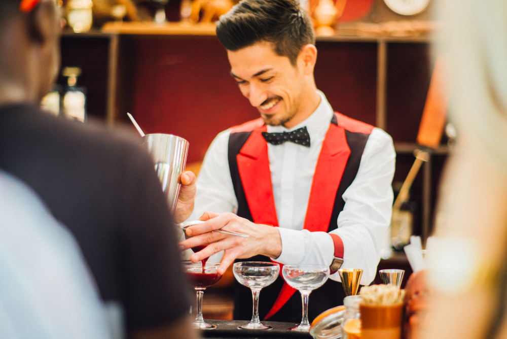 cocktails in the city bartender