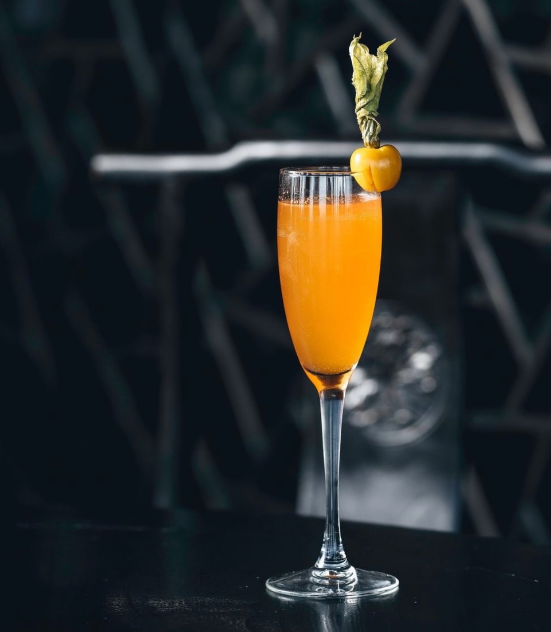 hutong brunch Chinese lantern drink