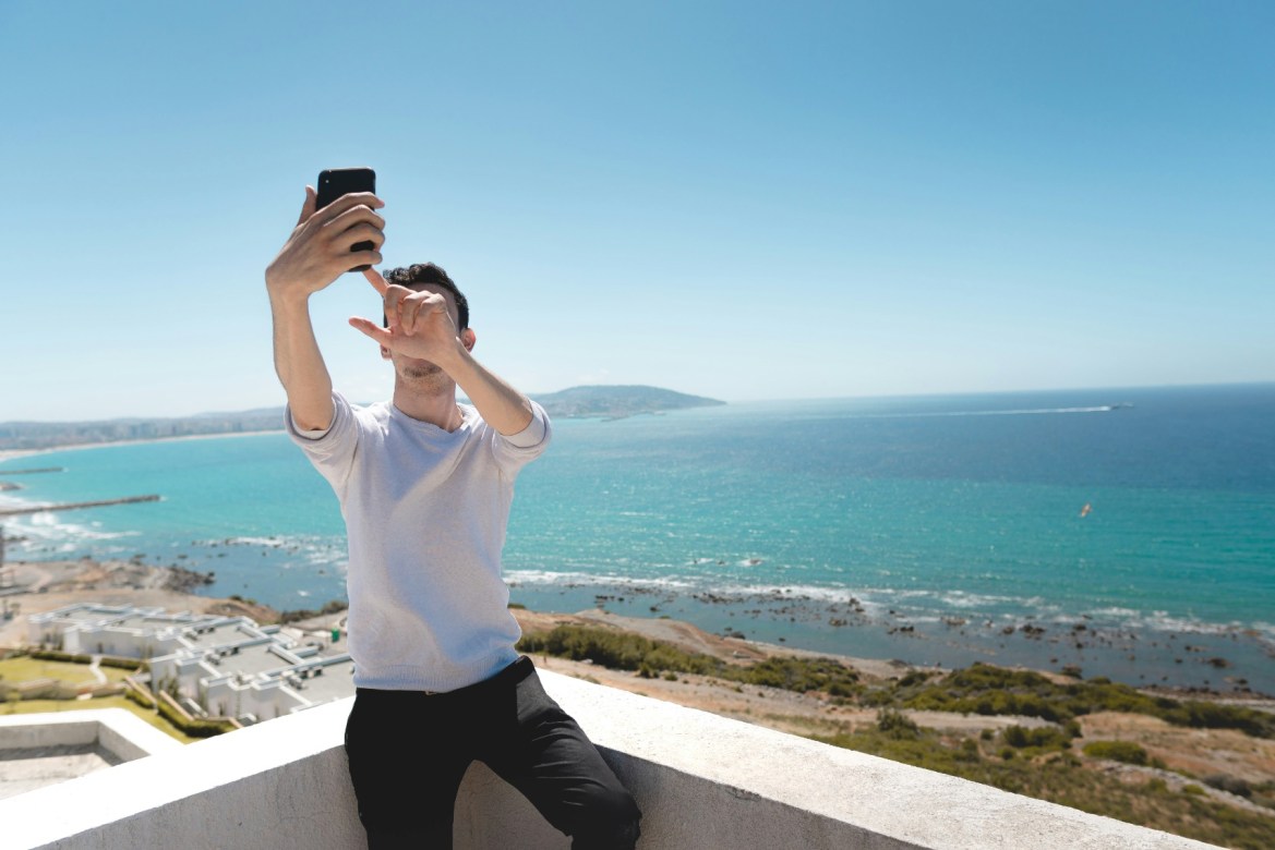 Social Media’s Opulent Side: How Instafans are Fuelling a Luxury Lifestyle Renaissance