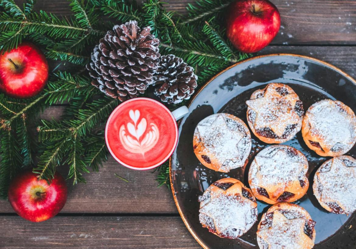 The Luxuriate Life Guide to Christmas Food and Drinks 2024