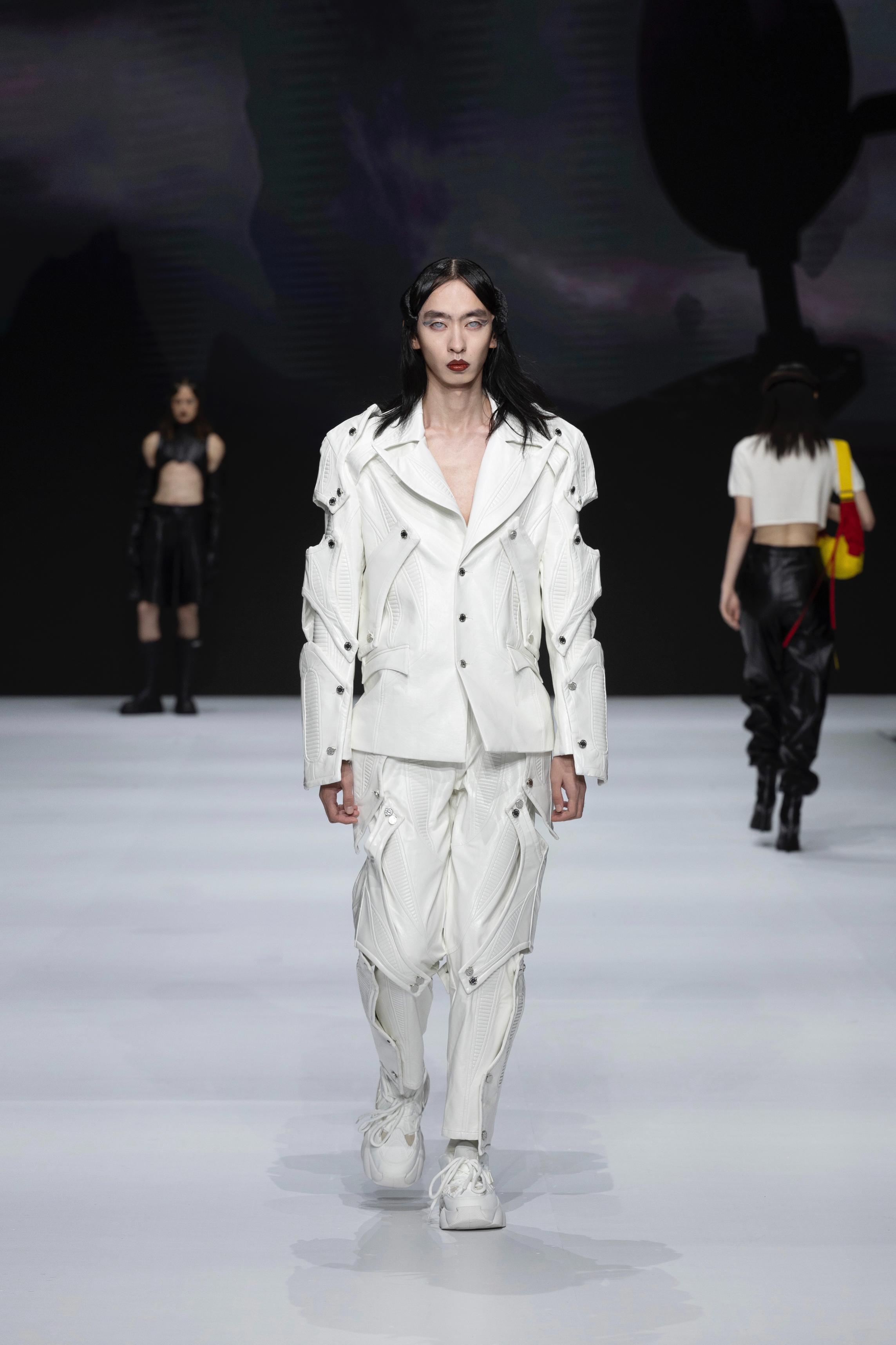 Angus Tsui's runway look for 2025: GIGER inspired by H.R. Giger's biomechanical and futurist shapes and silhouettes (hong kong eco)