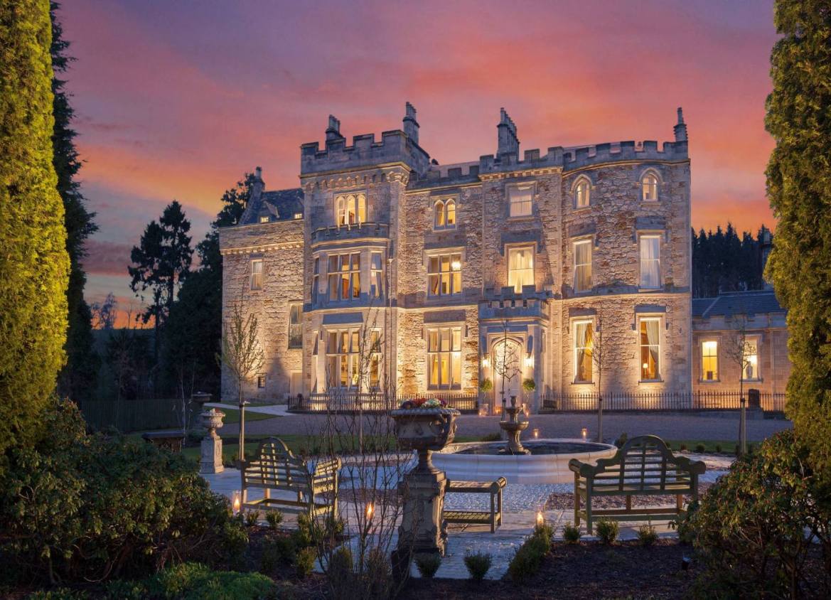 Crossbasket Castle: A Scottish Crown Jewel of Heritage, Hospitality and Haute Cuisine